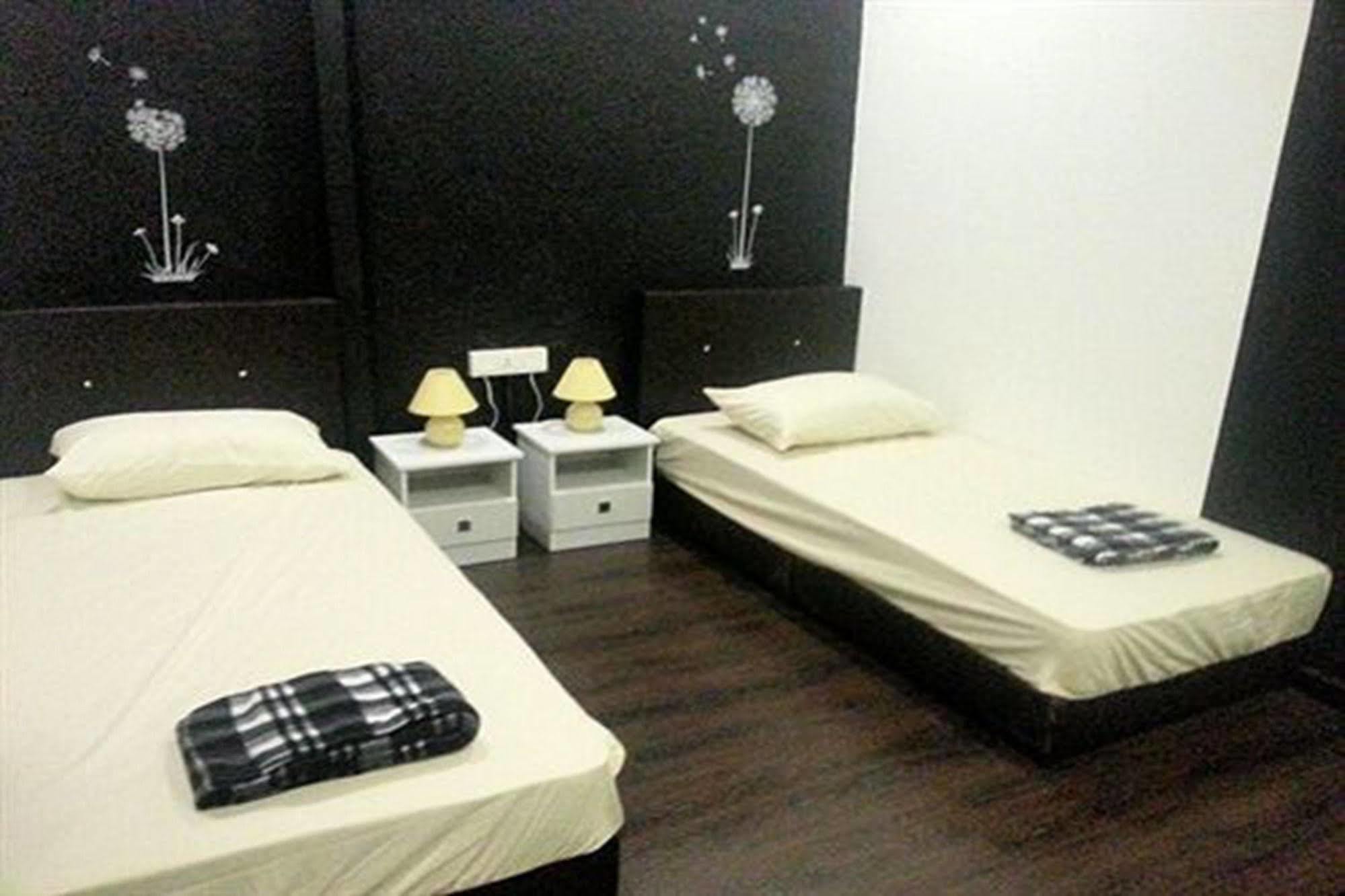 Kimberley House Hotel Джордж Таун Екстериор снимка